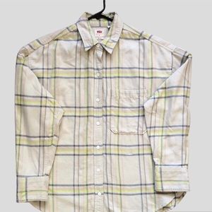 Levi’s Men Botton Down Shirt Size M